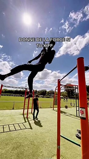 Insta : @mobb_dips #pourtoi #foryou #fyp #fypシ #pourtoii #musculation #streetworkout #calisthenics #parati