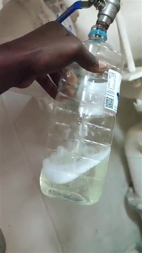 Are you among those who argue that PMS(Petrol) can be this clear? By the way, why does PMS at certain points have different colours? 🤔😀🔧🛠️⚓🚢 | Master Engineer Fix