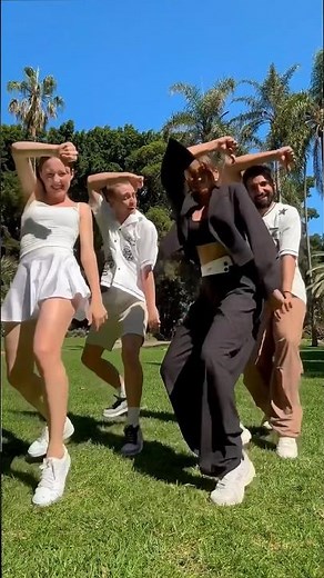 Mundian toh Bachke Bhangra 🕺🏻 #Unnav X ‪@JasminandJames‬