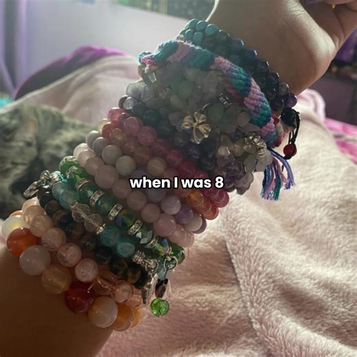 I love making bracelets so much!! And I first started with rubber band bracelets!#fypシ #xyzbca #viral? #bracelet #braceletideas