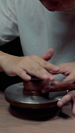 Do you like this?#pottery #garritytools #satisfying #ceramics #asmr