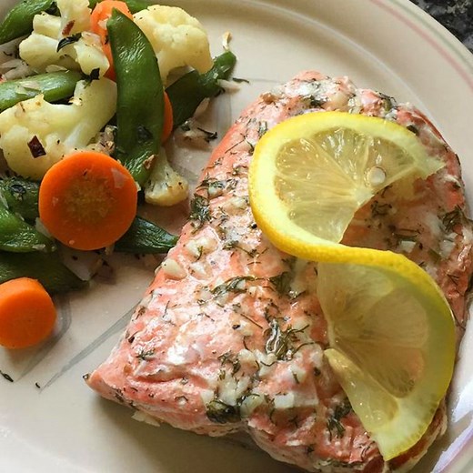 Salmon with Lemon and Dill
