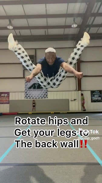 Y’all asked for a tutorial here guys go‼️ • • 🚨Toe Full TUTORIAL🚨 • #tutorial #tumblingtutorial #learn #teaching #toefull #toetouch #standingfull #cheer #coaching #fyp