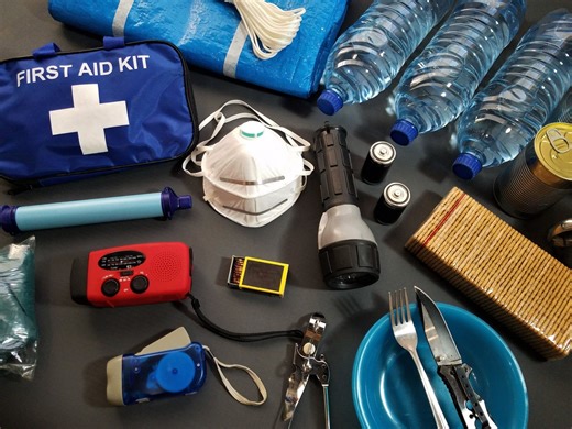 Essential items for your emergency "grab-and-go" kit - The Weather Network