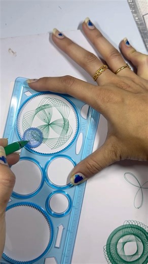 Satisfying Spirograph Drawing