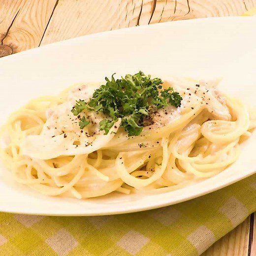 とろっと食べやすい♪ ツナと玉ねぎのクリームパスタのレシピ動画・作り方 | デリッシュキッチン