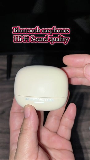 Bluetooth Earphones with Hi-Fi Sound and Noise Cancellation