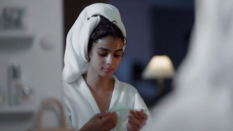 Furmax Vanity Desk with Mirror, LED Lights and Power Outlet Makeup Vanity Table with 7 Drawers and 6 Storage Shelves Dressing Table for Bedroom Dressing Room (White)