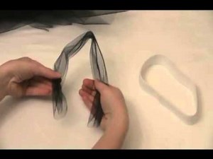 How to Make a Tutu Video: Learn How to Make a Tutu "No Sew"