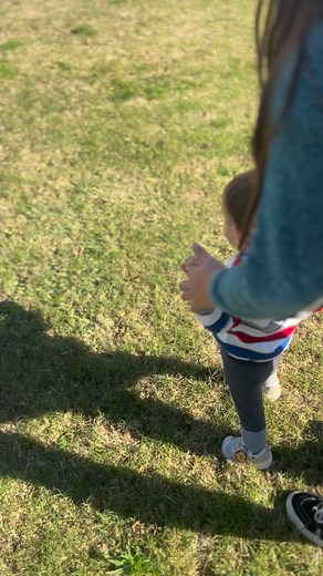 Pasitos en Familia @mariamartinezz96 ❤️ | Victor Montero