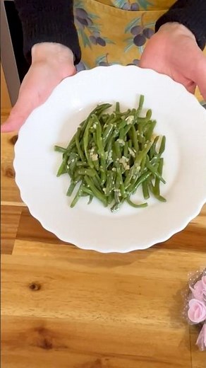 Microwave Chinese Green Beans: Hard to stop eating!
