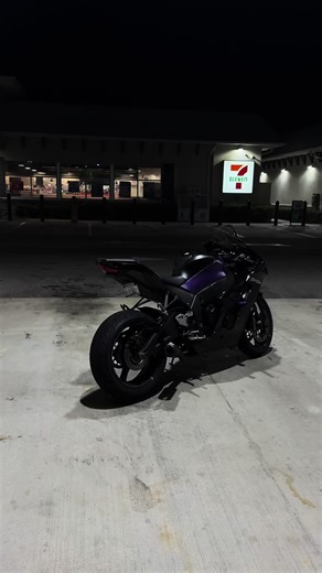 Kawasaki ZX10R Performance Review: A 1000cc Thriller