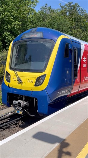 701006 SWR Arterio In New Great British Railways Livery Departs Weybridge For London Waterloo