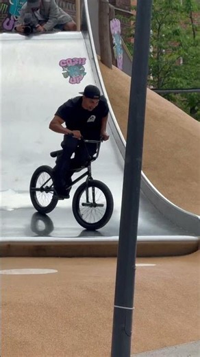 SLIPPERY 🛝 #bmx