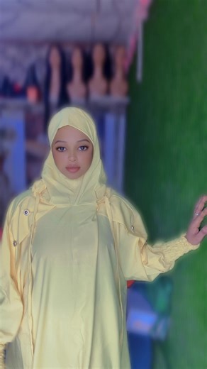 A combien même😍.