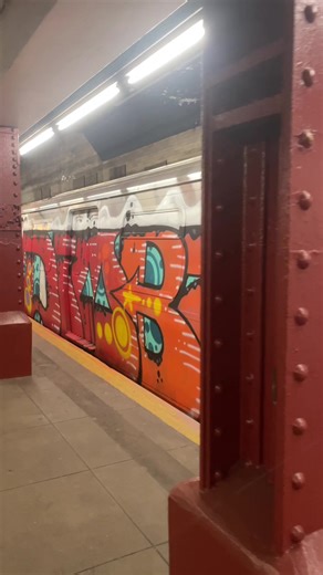 there’s a lot to think abt when your on the train alone #graffiti #nycsubway #urbex #nyc #fyp