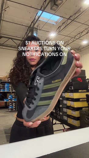 Sneaker Auctions: $1 Deals You Can't Miss