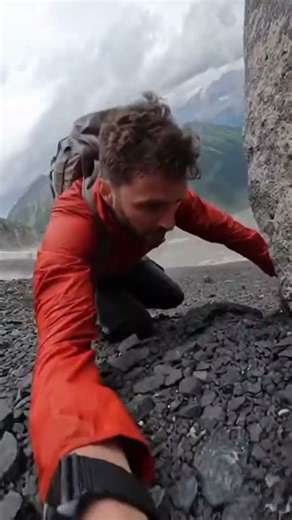 Sudden Rockfall😱#nature #danger #trending #adventure