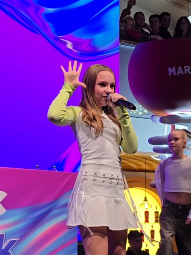 Бetsy - Симпл димпл: Новое Радио ДВИЖ