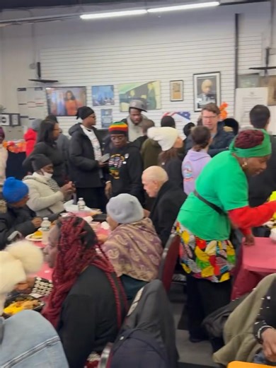 Serving thousands yesterday at our annual National Action Network Thanksgiving Day Effort. | The National Action Network
