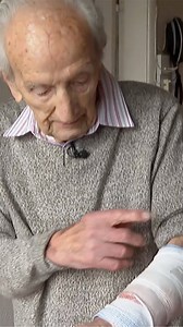 'You're not coming in here mate.' This 102-year-old man from Lincoln fought off an attacker on his doorstep. | BBC East Yorkshire