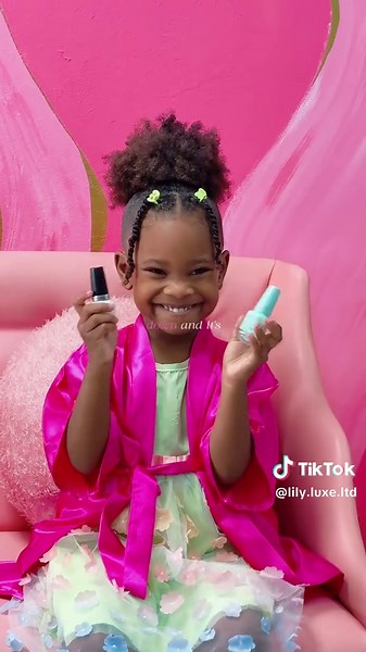 Soft moments, pink robes and mom & me magic ✨💖 Our Mommy & Me Spa Day is all about connection, comfort, and creating memories that feel like pure luxury. 📍 Lily Luxe Spa – Shops of Arima 📞 1 (868) 499-8520