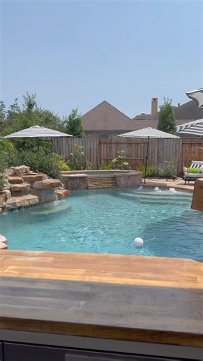 Installing some solar lights on the raised garden beds. I’ll be back to show y’all how they look at night. Vego Garden #Vegogarden #solarlights #gardenlights #RaisedGardenBeds #TexasGarden #HoustonTexas ￼￼ | Little Cajun House