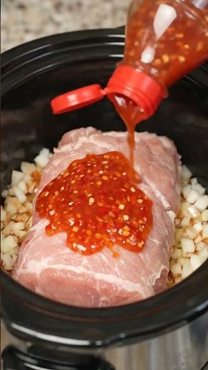 🍖🌶 Slow Cooker Sweet Chili Pork Loin (Easy & Flavor-Packed)