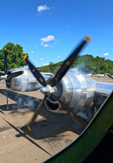 Experience the Roar of a B-29 Superfortress Engine