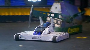 机器人为生存而战 | Chomp vs. Biteforce | BattleBots