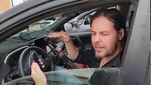 A little behind the scenes on the chase with Pecos Hank! We were waiting near Nazareth, TX monitoring data and waiting for storms to fire. Nothing like a little pre-chase meetup in the parking lot of a local gas station. Happy, TX wedge tornado day. 3/13/21. | Melanie Metz Storm Chasing