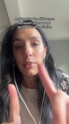 Understanding Dissociation: PTSD versus CPTSD Explained