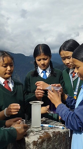 Density of water 🌊 💦 System la nai aju hamro nani haru ko bta sano experiment layako chu hajur haru lai k kasto lagyo support garnu na bhulnus hola dhanyawad 😊🙏 Phamtam Jhs South Sikkim #dailylife #students #sikkim | Suman Basnett