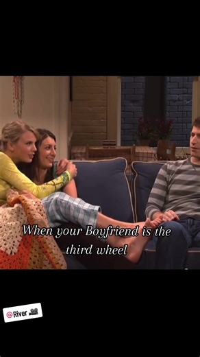 Nostalgic TV Show Scene with Andy Samberg and Drew Barrymore