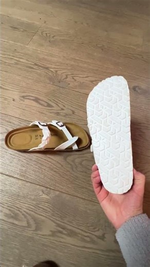 Super cute and comfortable sandal