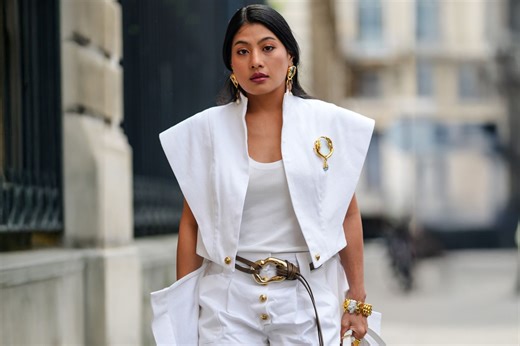 Brooches Are Trending Again—Here's How to Style Them In a Modern Way