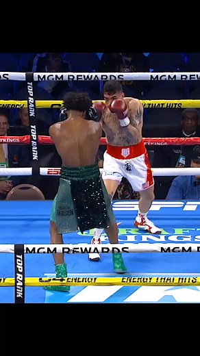 Abdullah Mason the upcoming boxing champion doing his best ,, what's your say about his fighting skills | Soul therapy