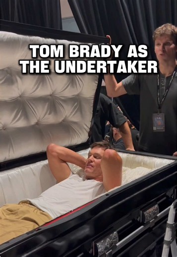 Tom Brady vs The Undertaker WWE appearance reaction