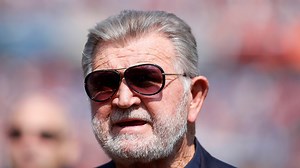 Hall of Fame coach Mike Ditka hospitalized after suffering heart attack