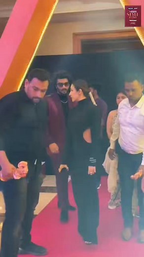 40K views · 53 reactions | #CaughtOnBHCam Malaika Arora and Arjun Kapoor are all smiles at #BHStyleIcons pink carpet #MalaikaArora #ArjunKapoor #LoveBirds #BHStyleIcons23 #BHStyleIcons #Awards #Fashion #Style #Celebrity #Bollywood #BollywoodHungama | BollywoodHungama.com | Facebook