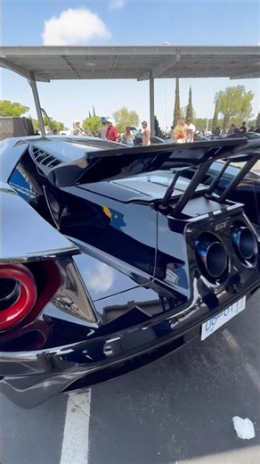Blacked Out Ford GT Looks Absolutely PERFECT 🔥🖤 #supercar #automobile #cartok #sportscar #fordgt