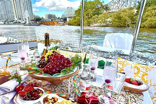 Floating Picnic Brisbane | Must Do Brisbane