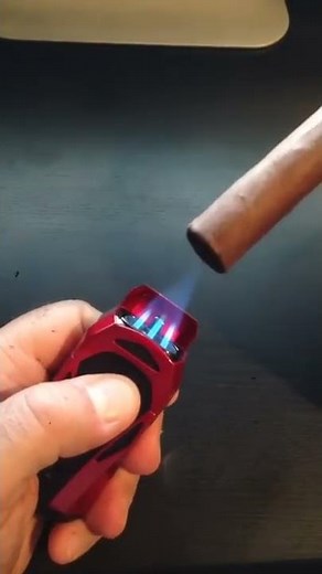 Colibri Boss Cigar Lighter Demo