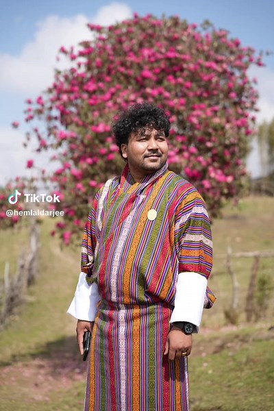 Rhododendron: The Elegance of Ephemeral Beauty