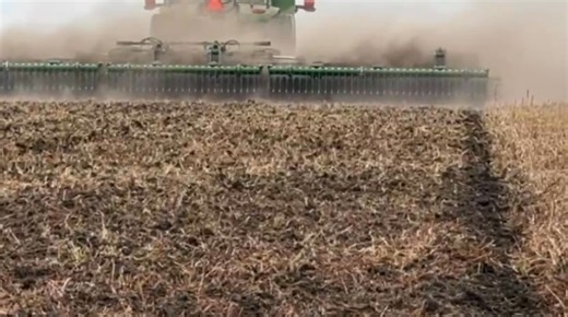 Speed disc phenomenal build to empower farmers with a lasting legacy and the best investment in tillage units...built for longevity ..sales@hyperagdynamics.ca 5876913650 #SpeedDisc #albertaag #farmlife #FarmEquipment #albertaagriculture #agriculture #AgriTrade #cdnag #tillage | HyperAg Dynamics | Facebook