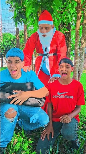 O PAPAI NOEL QUE ESTA BOMBANDO NAS REDES SOCIAIS!!! VOCÊ PRECISA VER ISSO!!!** #shorts