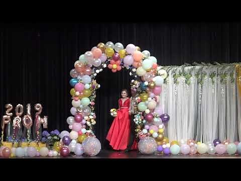 Prom Walk-In 2019