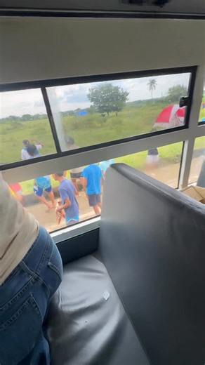 on our way to daanbantayan | Myat De