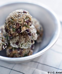 Boulettes de flocons de céréales et azuki  pour 4 personnes - Recettes - Elle à Table