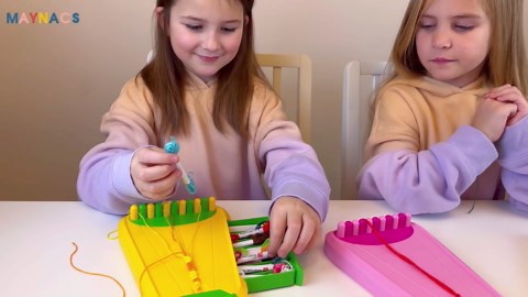 Easter Arts and Crafts for Kids ages 8-12,Friendship Bracelet Making Kit,Kids Jewelry Making Kit with 28 Pre-Cut Threads,Kids Travel Activity Set Easter Toys Gifts for 6 7 8 9 10 11 12 Year Old